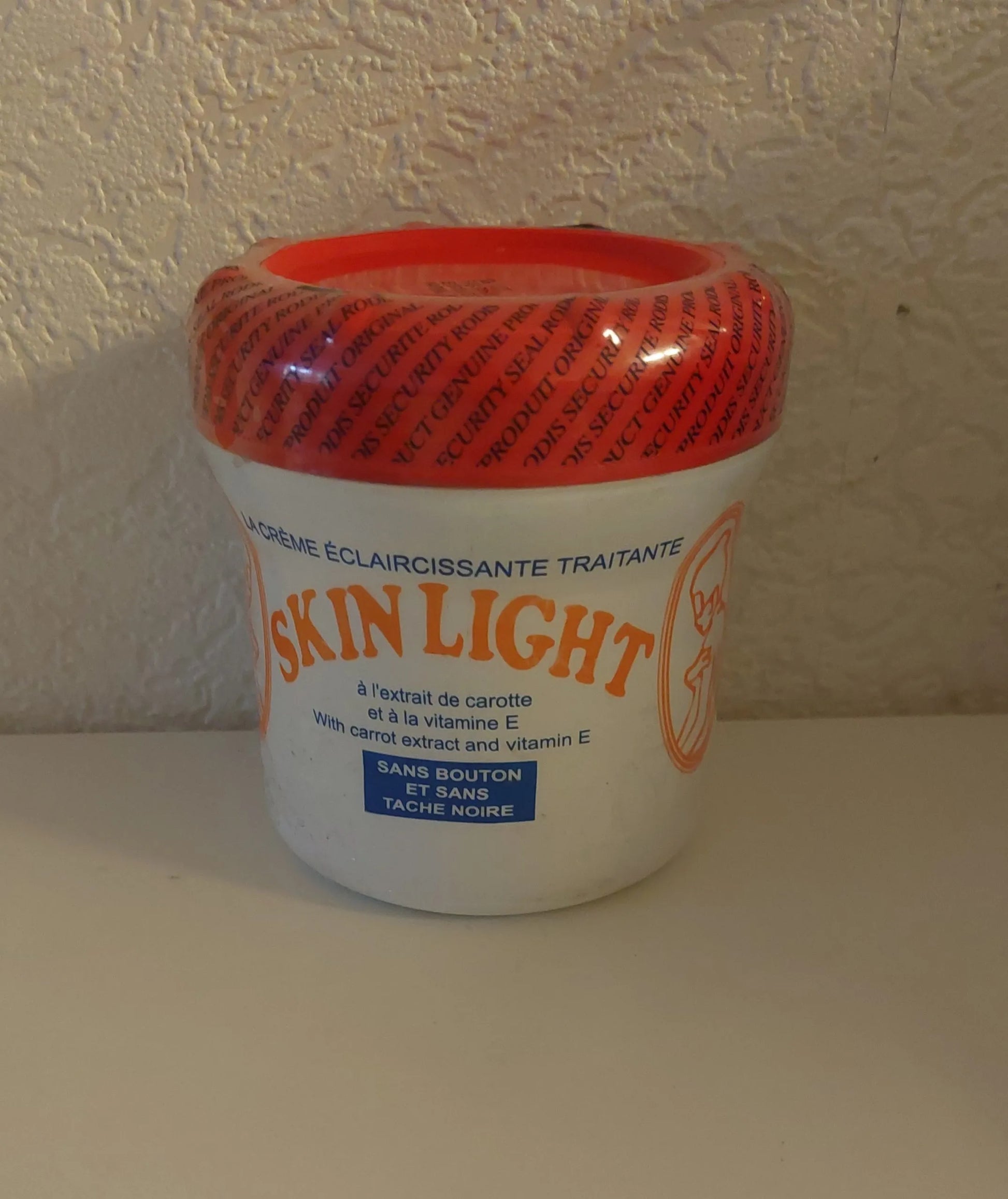 SKIN LIGHT LA CREAM TRAITANTE